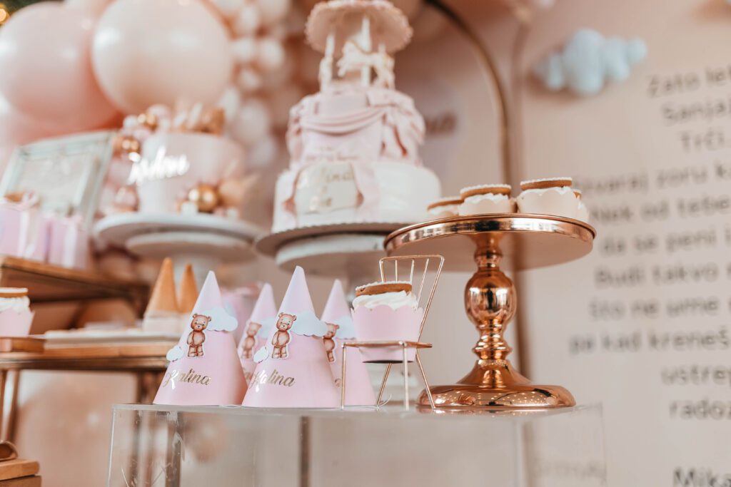 Dekoracije za krštenja i Rođendane