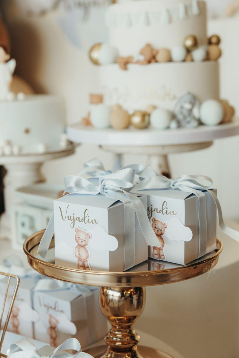 Dekoracije za krštenja i Rođendane