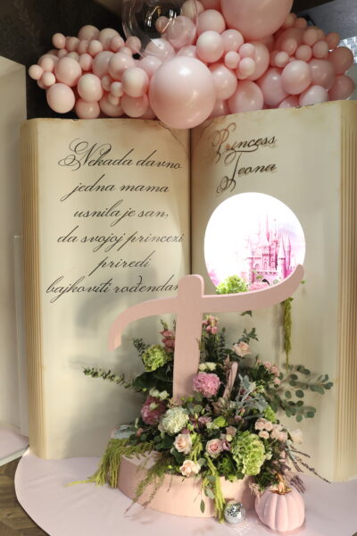 Dekoracija za Prvi Rođendan - Pepeljuga