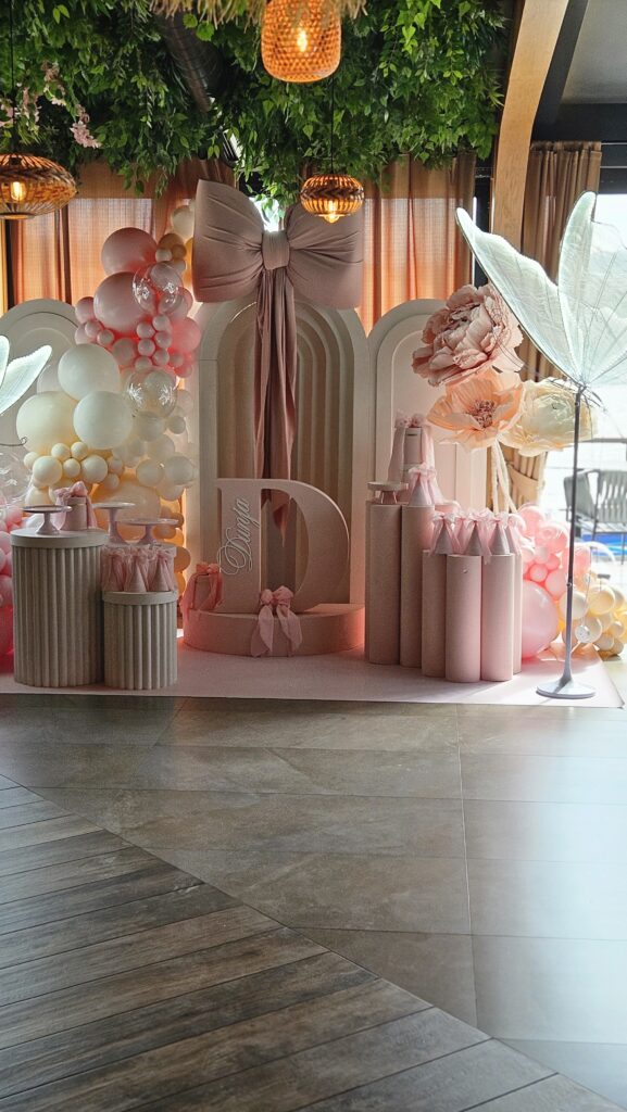 Dekoracije za Prvi Rođendan za Devojčice